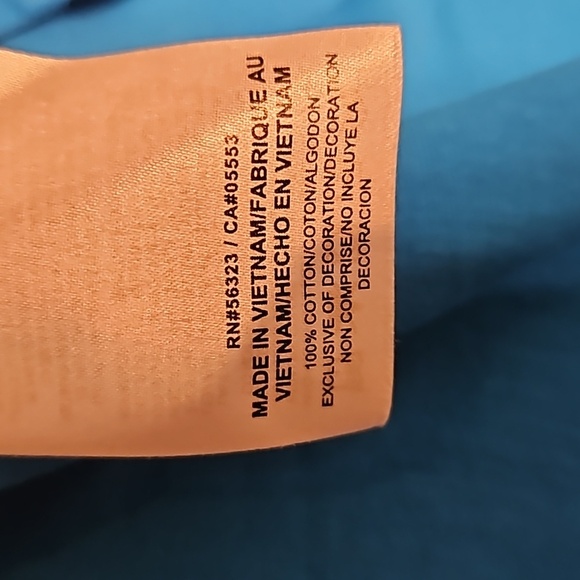 Nike Women's NFL Team Apparel Carolina Panthers Long Sleeve Shirt - Picture 9 of 9